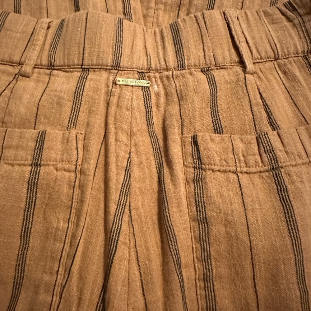 NWT Billabong
Tailor Made High Rise Wide Leg Trousers - Picture 10 of 14